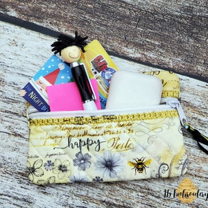 ITH Lined Quilted Zipper bag - in the hoop machine embroidery Crosshatch quilting, lined bag, zipper bag - 5x7”/ 130x180 mm Hoop