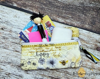 ITH Quilted Lined  Zipper Bag – In-the-Hoop Machine Embroidery Crosshatch Quilting (5x7” Hoop)