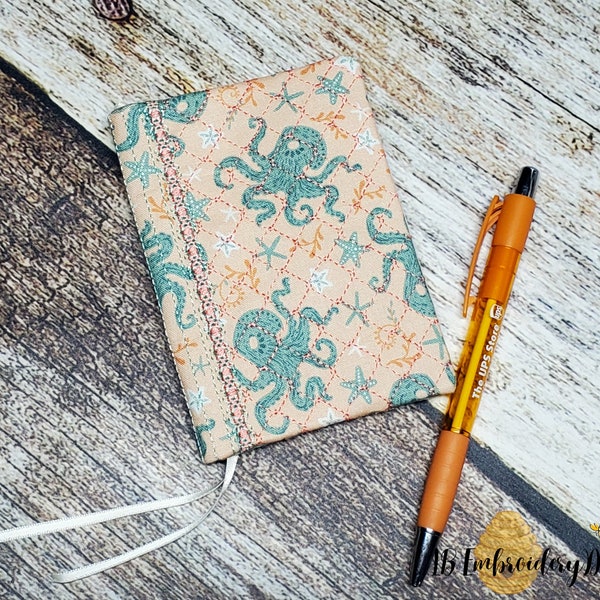ITH Mini Composition Book Cover with Lining - in the hoop machine embroidery Diamond Quilting mini notebook junk journal cover no sewing!