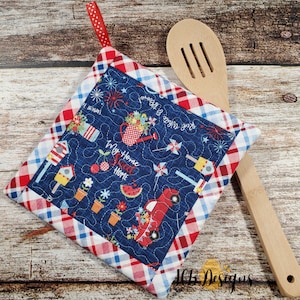 ITH Potholder with borders-in the hoop machine embroidery Stipple quilting potholder no sewing!