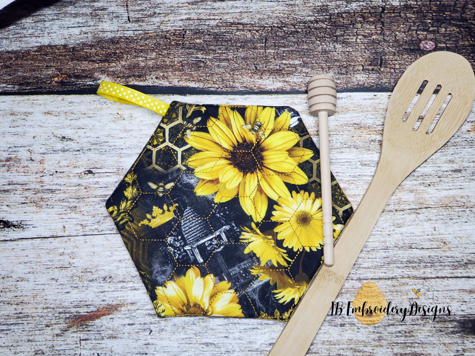 ITH HEXAGON Shaped Potholder in the Hoop Machine Embroidery Hexagon