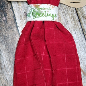 ITH Quilted SEASON’S GREETINGS Towel Band/Hanger for Oven or Cabinet Handle - in the hoop machine embroidery-Towel Hanger-5x7 Hoop