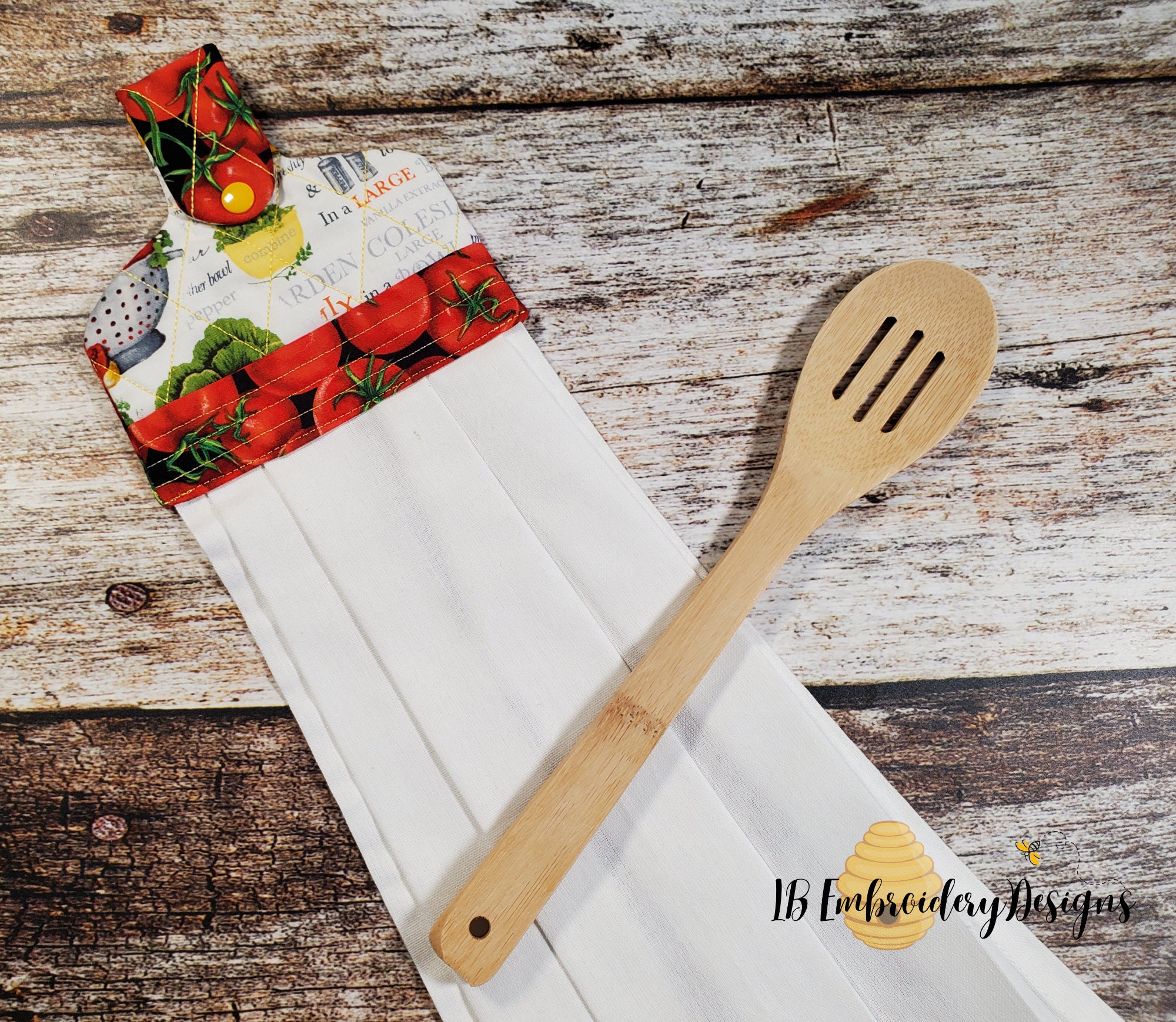 ITH Towel Topper - Towel Hanger in the hoop machine embroidery Crosshatch quilting towel holder