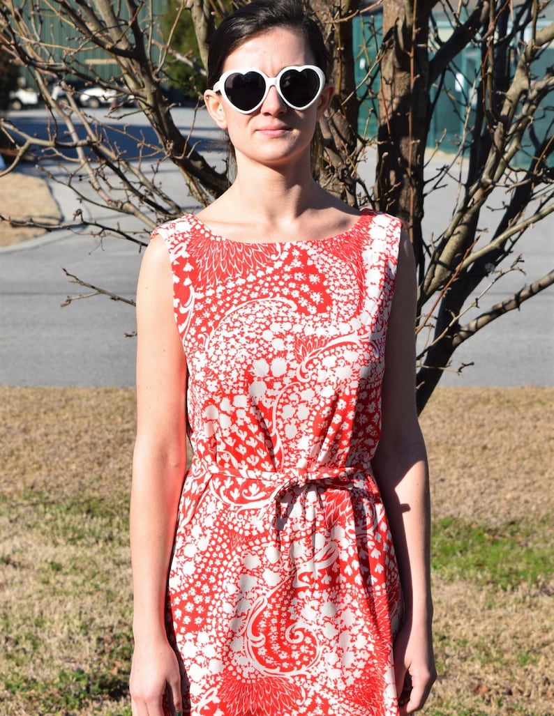 Vintage 70/'s Red White Floral Fleur de Lis Print Sheath Dress Size SM