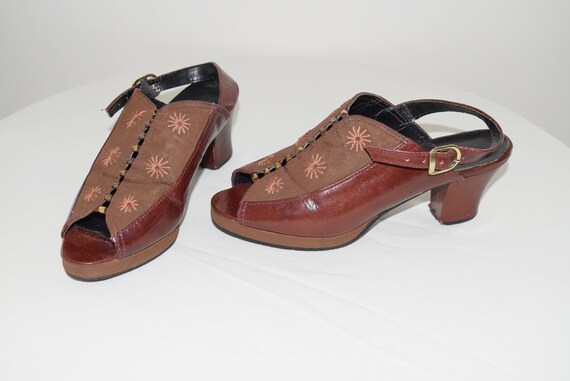 Vintage 40's Leather & Suede Chunky Sling Back Pe… - image 9