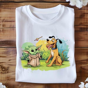 Baby Yoda Pluto Hund Png, Baby Yoda und Pluto spielen PNG, Süßer Hund Png, Cartoon Freunde Clipart, Cricut Schnitt Datei, Sofortiger digitaler Download