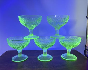 5 Vintage Green Vaseline Uranium Glass Diamond Dessert Bowls Sherbet Art Deco