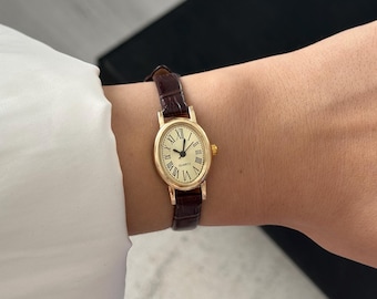 Brown Leather Women Watch: Dainty Leather Strap Minimalist , Elegant  Wristwatch