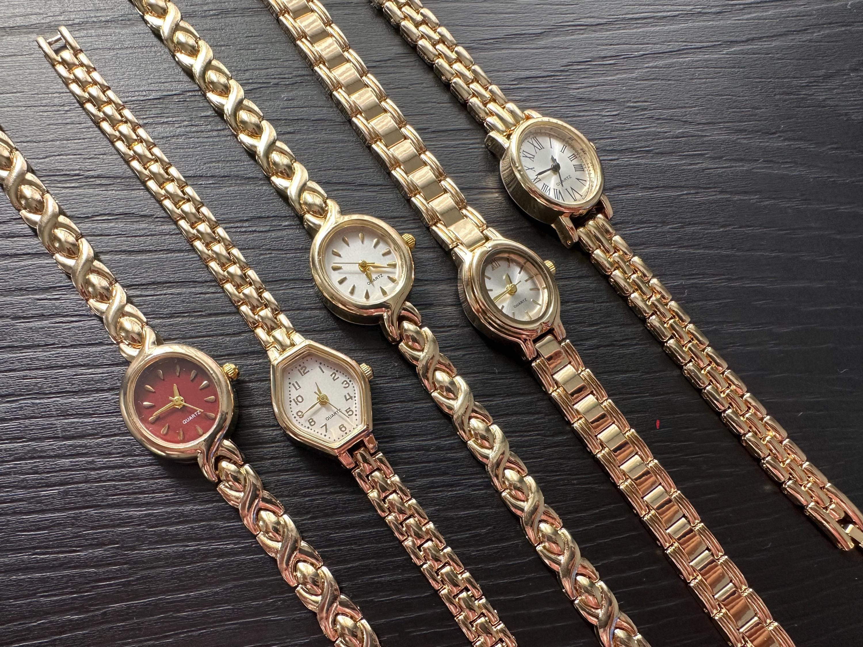 Montre Bijou Femme Bracelet Rigide Plaqué Or - Neuve Sans Emballage, Style Grecques, Fermoir Ressort