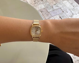 Square Gold Watch Elegant Minimal Chic Retro Vintage Quartz Wrist Watch il_1080xN.7024218007_blea.jpg main image 3