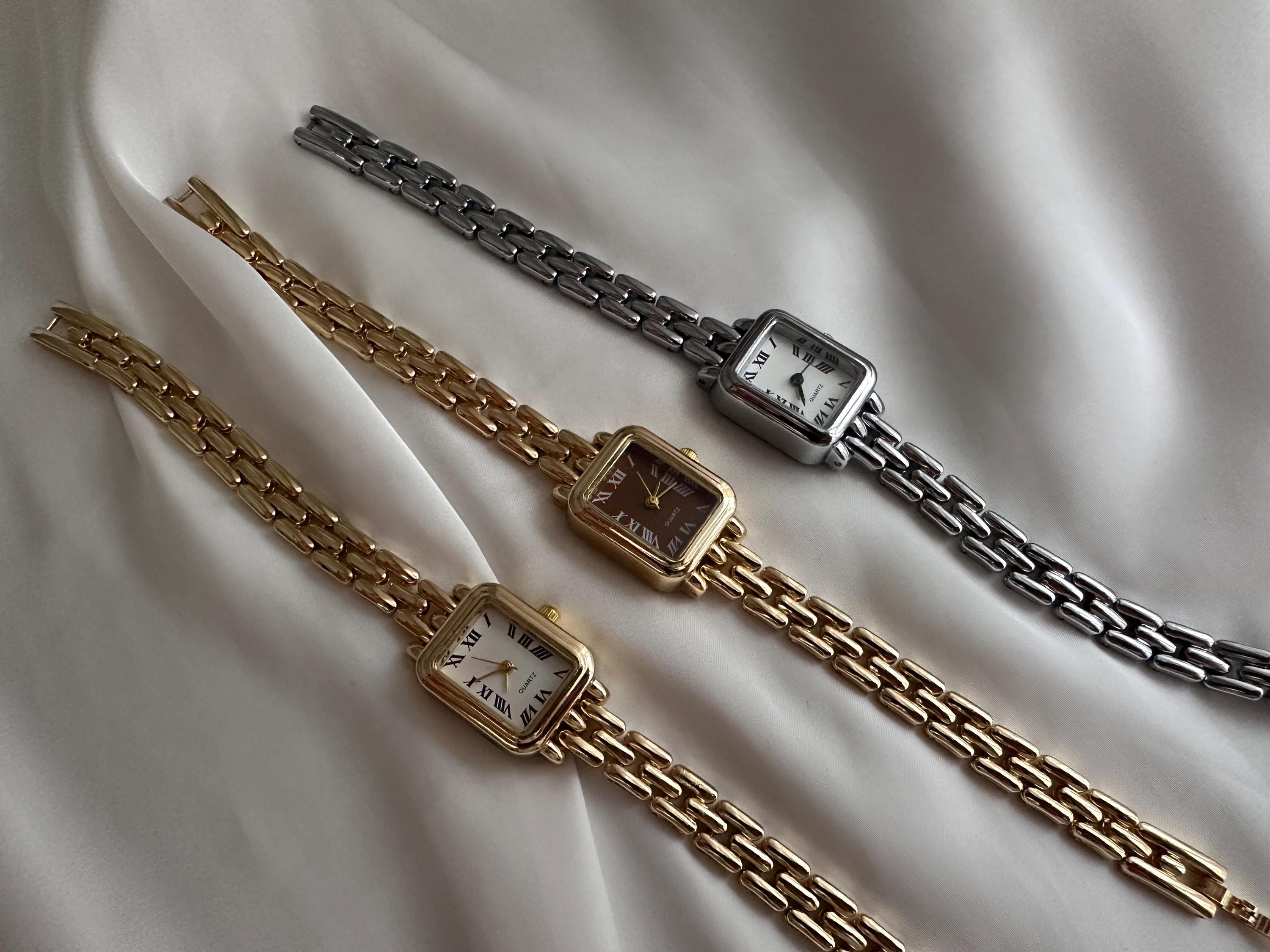 Gold Square Woman Watch: Minimalist Classic Wristwatch  display picture 2