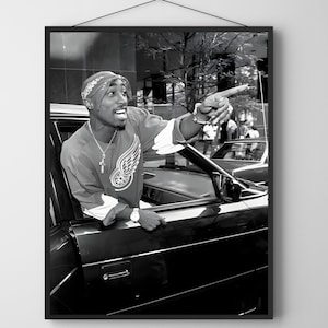 Poster 2Pac - Art photo de rue Tupac Shakur, décoration murale légende hip hop, impression icône rap des années 90, esthétique urbaine noir et blanc, impression de haute qualité