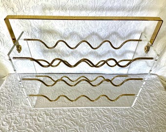 Adega Hollywood Regency de David Lange, França, 1975. Latão em acrílico/plexiglass