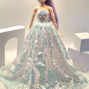 Iridescent Sequin Ball Gown: Evening Dress for 11.5"-12" Dolls Bild 1