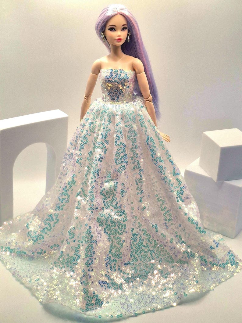 Iridescent Sequin Ball Gown: Evening Dress for 11.5"-12" Dolls Bild 1