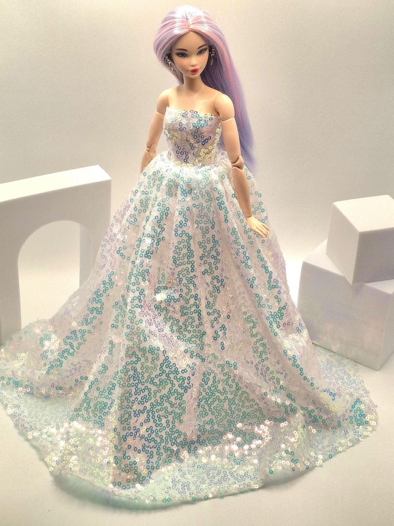 Iridescent Sequin Ball Gown: Evening Dress for 11.5"-12" Dolls Bild 10