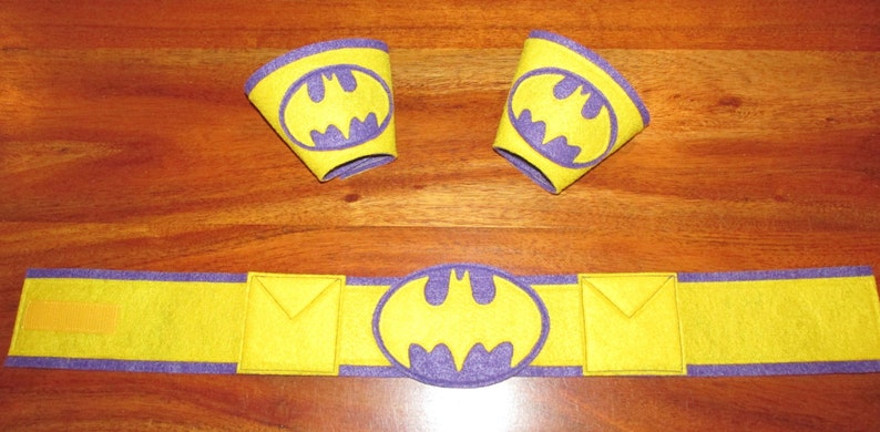 DC Comic Inspired Batgirl Belt With Matching Wrist Cuffs / | Etsy