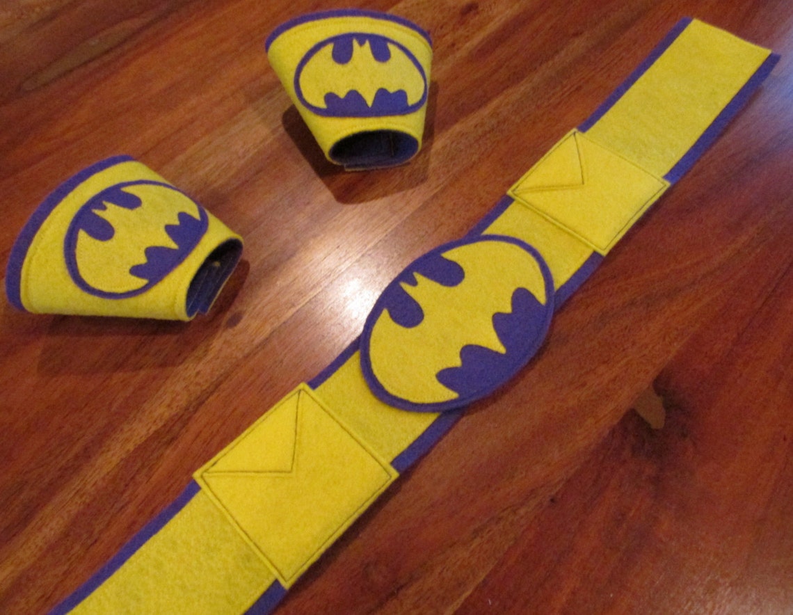 DC Comic Inspired Batgirl Belt With Matching Wrist Cuffs / | Etsy