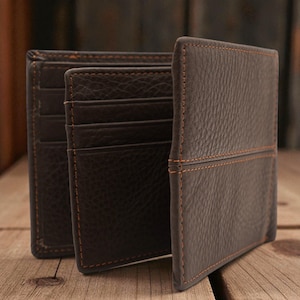 Personalized Leather Engraved Men&#39;s Trifold Wallet, Grained Top Quality Leather Brown Wallet, Custom Zip Coin Pocket Handmade Accessory Gift
