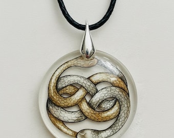 The NevrEndng Story Resin Necklace, Faux Leather Chain