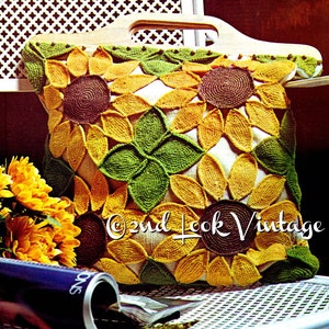 Vintage Crochet Pattern 1970s Sunflower Tote Purse Mod Beach Bag Digital Download PDF