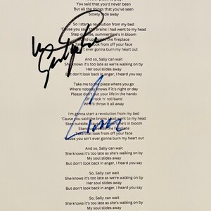 Noel Gallagher Liam Gallagher signiertes Blatt mit Text, COA inklusive