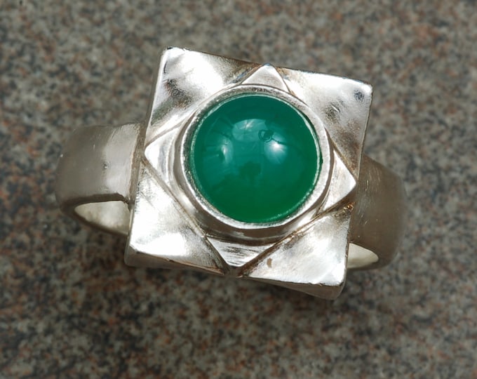 Green Onyx ring | Sterling Silver | Unique