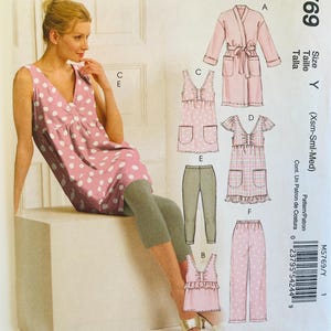 Easy Sew Misses Nightgown, Leggings, Pajama Pants, Pajama Tops, Robe and Belt Sizes XS S M McCalls Pattern M5769 UNCUT