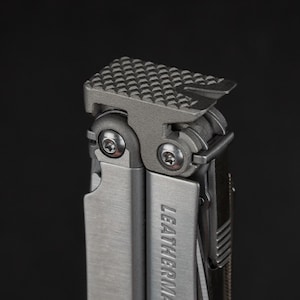 Leatherman Wave+ Mod de martillo (extractor de clavos)
