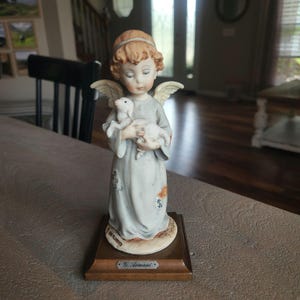 Giuseppe Armani Capodimonte Figurine, Florence, Made in Italy, 80s, Collectible Little Angel with Lamb Handpainted Porcelain Figurine 7,3&quot;
