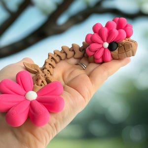 3D Printed Articulated Flower Dragon: PLA Fidget Toy or Keychain