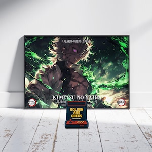 Puede incluir: Un póster con un personaje de la serie de anime "Kimetsu no Yaiba" con colores verde y negro. El personaje tiene el pelo verde y una expresión amenazante. El póster tiene el texto "Kimetsu no Yaiba" y "Demon Slayer" en japonés e inglés.