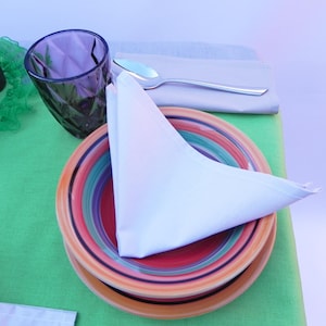 Cotton Napkins – Reusable Kitchen and Dinner Table Napkins, Stylish and Eco-Friendly Table Decor