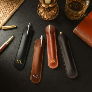 Trousse à stylos personnalisée en cuir véritable estampée à chaud, étui pour stylo personnalisé, cadeau pour enseignant, cadeau pour papa, cadeau de remise des diplômes, cadeau de bureau, accessoire d'agenda