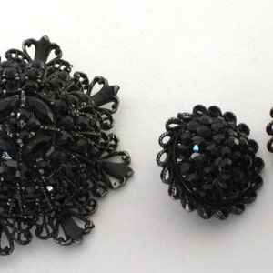 SA Vintage Amber Black Rhinestone Brooch and clip on Earrings set Jewelry
