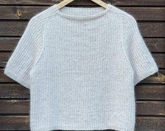 Modello per t-shirt Luft: design senza cuciture dall'alto verso il basso (modello in PDF con video tutorial)