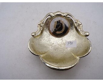 Vintage Kentucky Horse Head Horseshoe Gold Tone Metal Shell Trinket Dish Tray