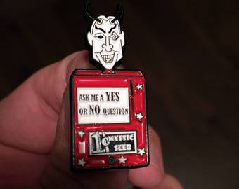 Twilight Zone Mystic Seer Enamel Pin: Rod Serling Game