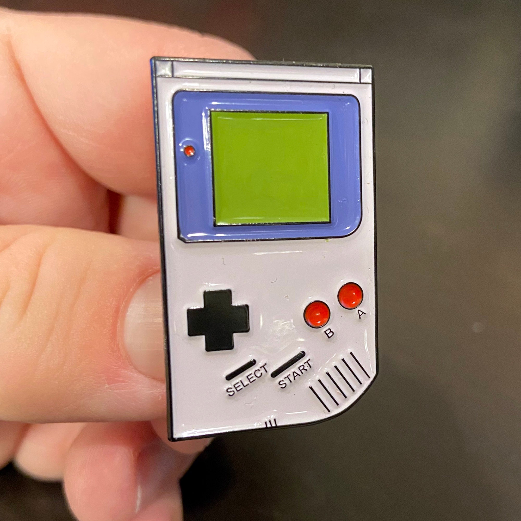 Pink Gameboy pin for clothes - Retro 30x19mm