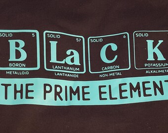 Black Elements-T-shirt periodiek systeem aangepast
