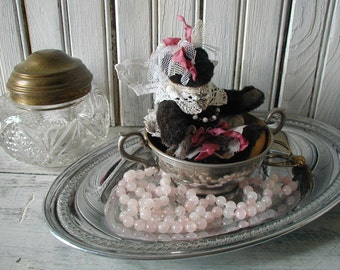 Jewelry caddy / bedside stash tray / dresser organizer / vintage Teddy Bear / re-purposed vintage finds/ shabby chic