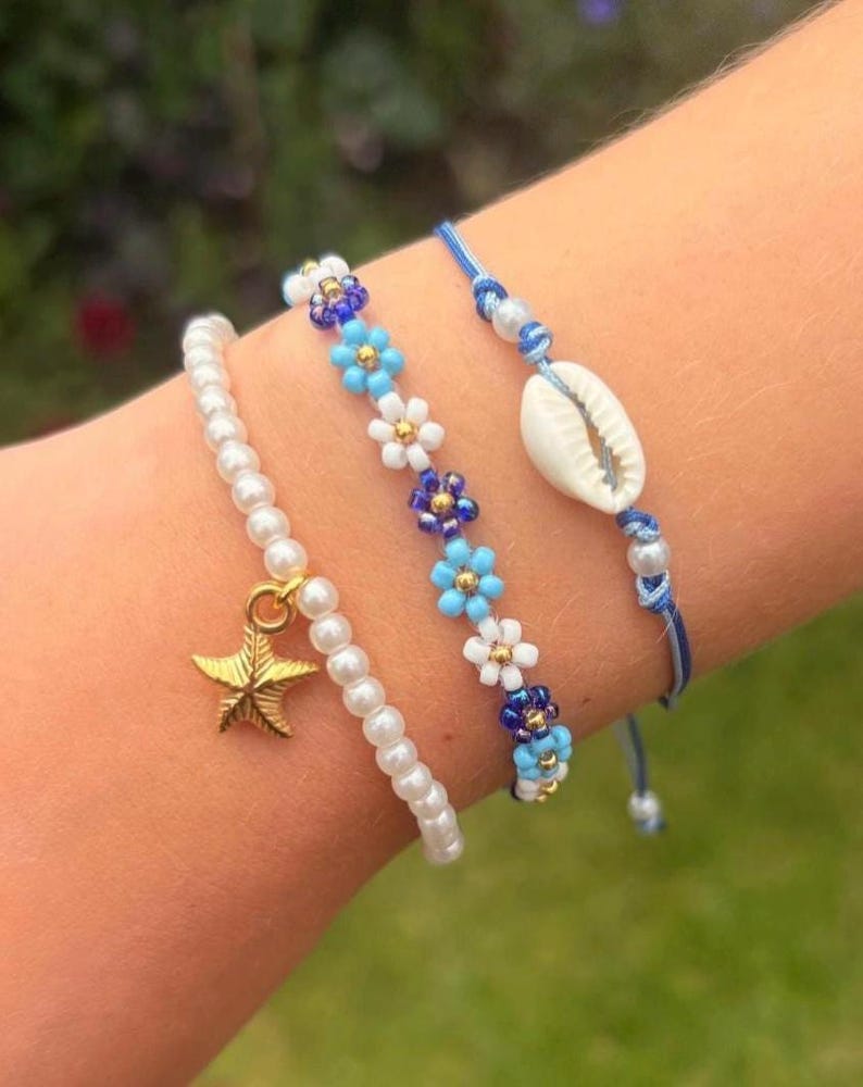 Small Cowries Set of 3 Flower Bracelet Stack, Shell Gold Elastic, Handmade Jewellery ...
