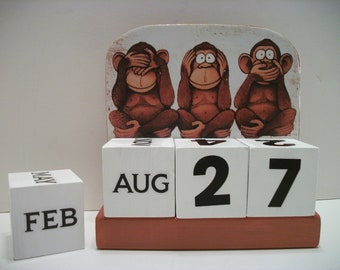 See No Evil Monkeys Perpetual Calendar, Wood Block Theme