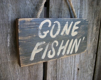 Make a Gone Fishing Wood Sign for Dad - DIY Candy