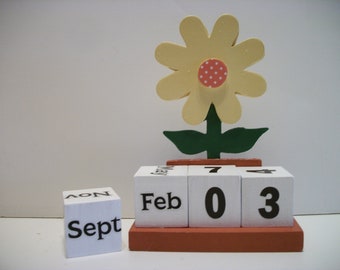 Yellow Flower Calendar Perpetual Wood Block Potted Daisy Flower