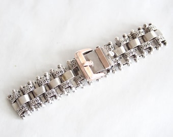 High Victorian 800 Silver Buckle Bracelet