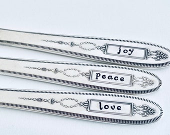 3 Piece Holiday Serving Set. Butter Spreaders | Joy. Peace Love.  Grosvenor