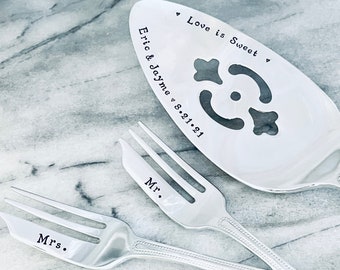 Hand Stamped Cake Server and Forks, Modern Classic. Mr and Mrs Vintage Cake Forks Patrician