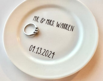 Personalized Mr. & Mrs. Wedding Date Ring Tray, Name Engraved, White Circle Round 5 inch