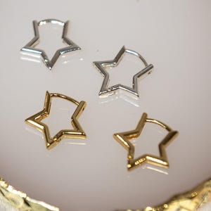 Pair of Star Hoop Earring Huggie in Stainless Steel Silver or Plated Gold, Star Earrings, Comfy Little Ear Stacking Piercing Cuff Ring,